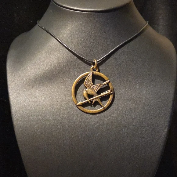 The Hunger Games Mockingjay Pendant Necklace - Picture 2 of 5